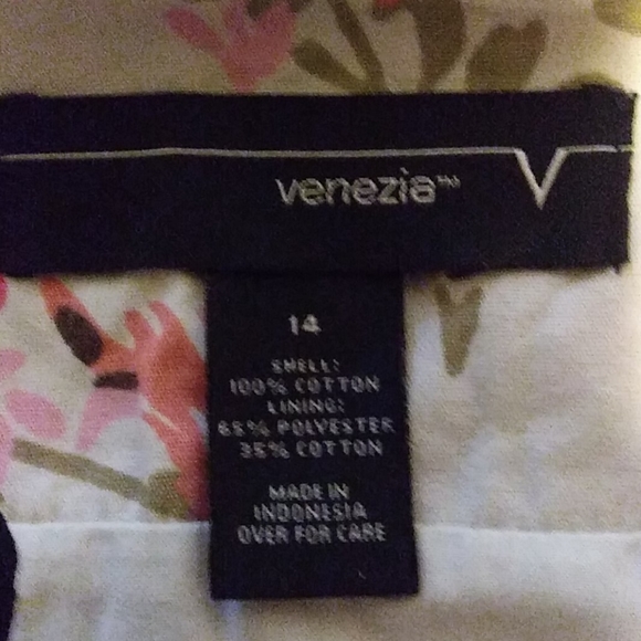 Venezia Skirt with flowers - Picture 7 of 7